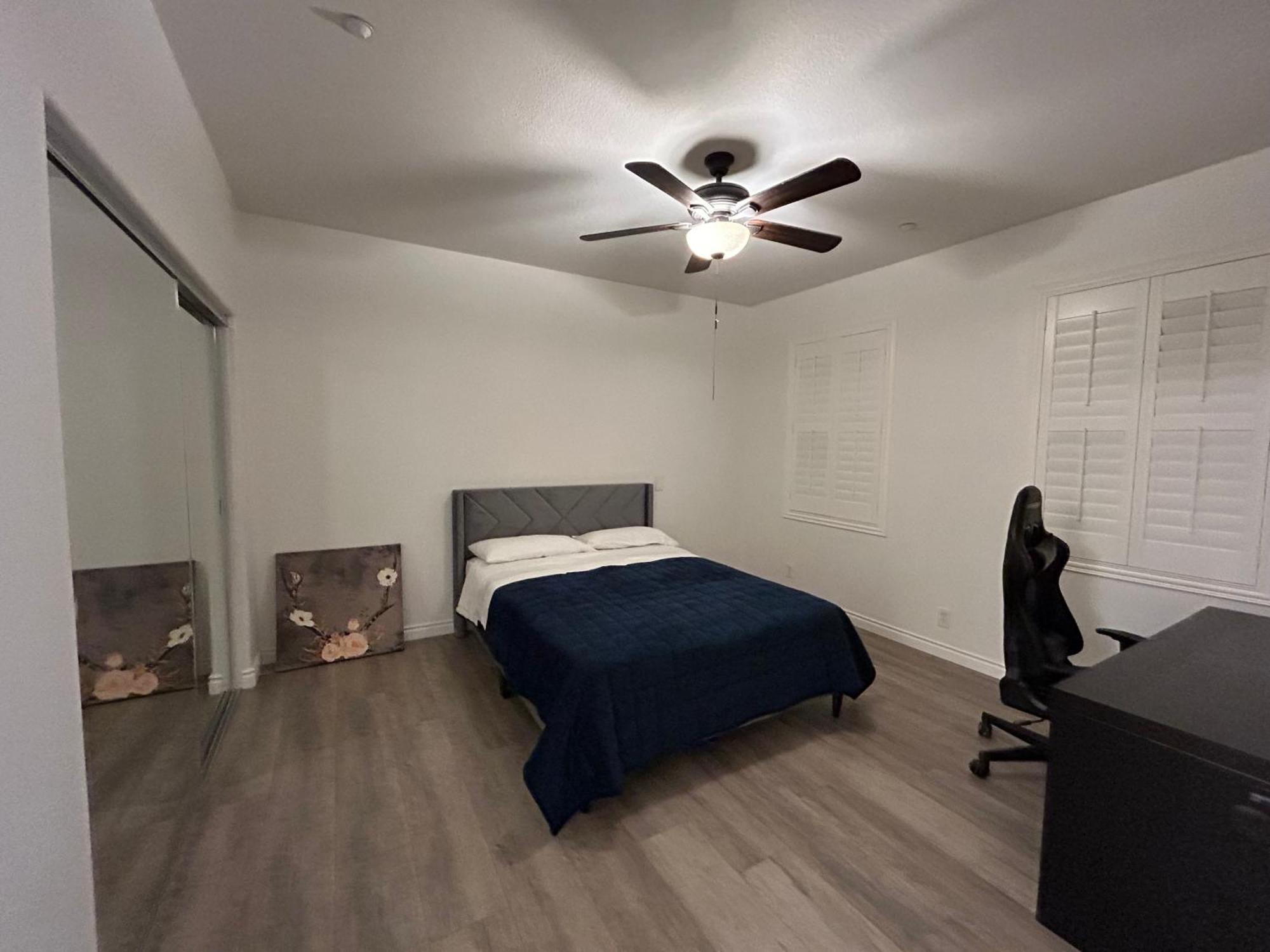 Comfortable House Irvine Exterior photo